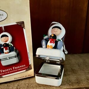 Hallmark Frosty Friends Porcelain Box
